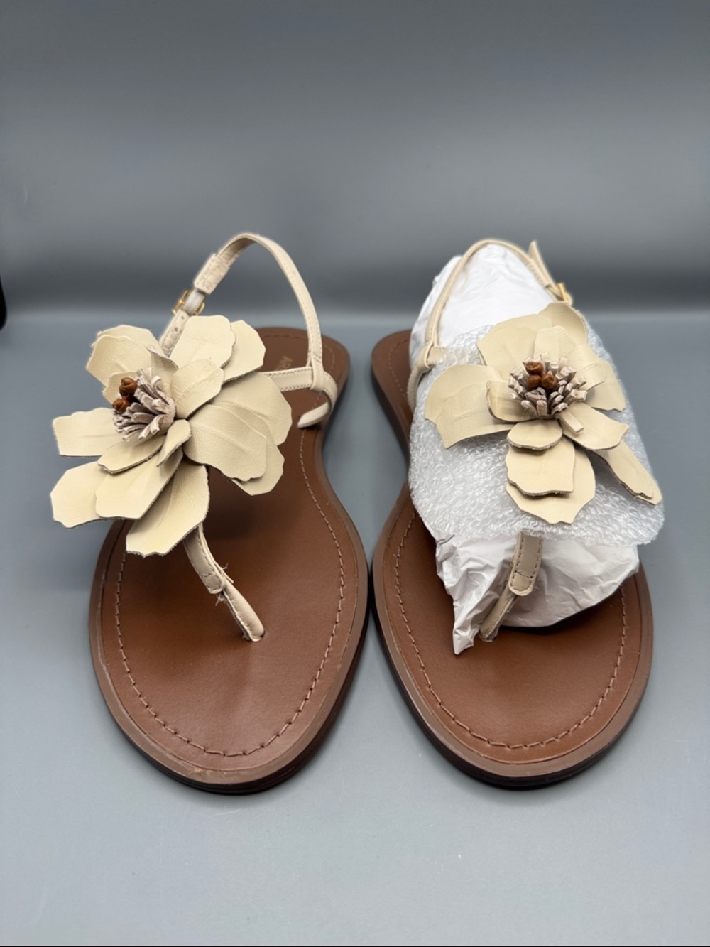 Arezzo Sandália Rasteira Couro Sandals